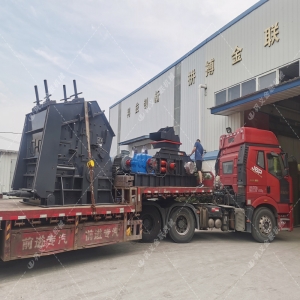 2PG1200x800彈簧式對輥破碎制砂機發貨圖片